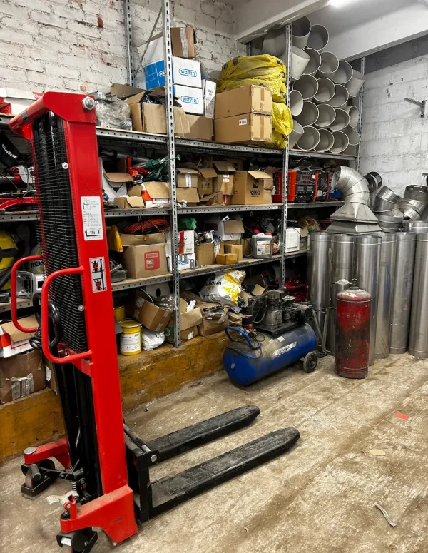 Производственный процесс на заводе металлоконструкций - кадр 6